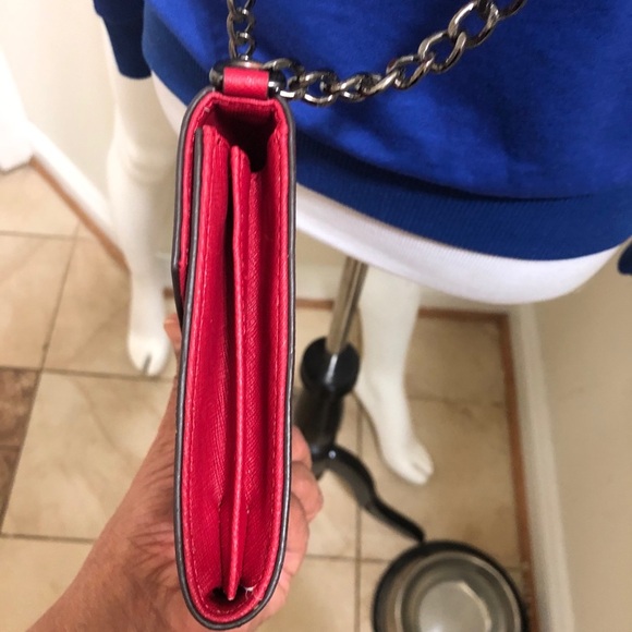 Armani exchange crossbody bag with chain - Picture 4 of 11